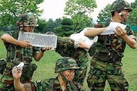 Ảnh cười Facebook: “Anh hùng bàn phím“