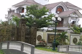 ĐBQH nói gì trước những sai phạm của ông Trần Văn Truyền?