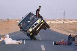 Đừng đùa với tính mạng! (2)