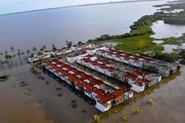 Hình ảnh bão lụt tàn phá Mexico