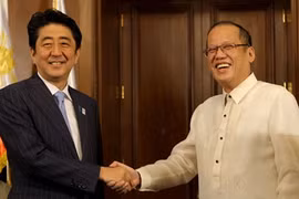 Trung Quốc thúc đẩy liên minh Nhật Bản-Philippines