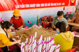 Hương trầm xứ Nghệ tất bật chuẩn bị đơn hàng đón Tết