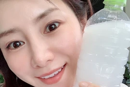 Người mẫu Nhật 52 tuổi trẻ như thiếu nữ nhờ dùng nước vo gạo