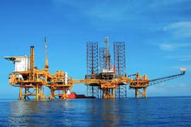 Triển vọng của PVS từ xây lắp thượng nguồn và điện gió ngoài khơi?