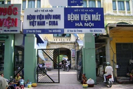 Thanh tra Sở Y tế: TP.HCM “bắt bọ”, Hà Nội “bỏ sâu”?