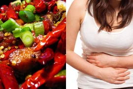  Bé trai ăn ớt chảy máu dạ dày: Người nào không nên ăn cay?