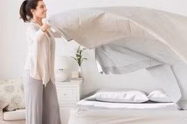 7 bệnh nhiễm trùng da dễ mắc nếu lười thay ga giường