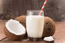 8 tác dụng 'diệu kì' của nước cốt dừa đối với sức khỏe