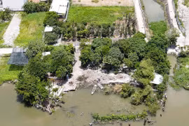 Sạt lở trên tuyến sông Sài Gòn: Thiên tai hay “nhân tai”?