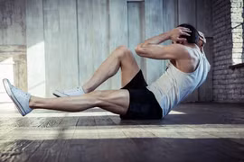 Chồng “nghiện” khoe thân trên mạng xã hội