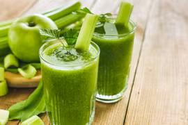 Mách bạn 5 loại nước ép hỗ trợ đào thải sỏi thận tại nhà