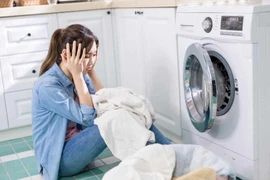 6 sai lầm thường gặp khiến quần áo giặt xong có mùi hôi mốc