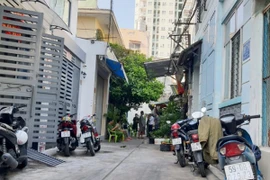 Cháy nhà lúc rạng sáng, khiến chồng tử vong, vợ bị bỏng nặng