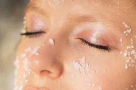 Làm đẹp da bằng muối ăn không phải ai cũng biết