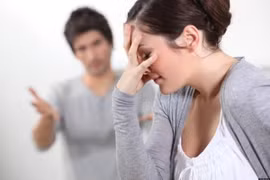 Khi vợ lén lút qua lại… với người yêu cũ