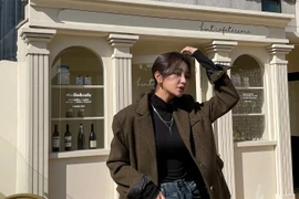 Gợi ý 5 cách diện quần jeans ống bó siêu hack dáng trong mùa lạnh