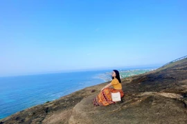 Du lịch “đảo tiên” Lý Sơn giữa biển khơi