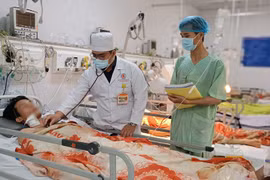 Cứu sống nam sinh bị bạn đâm thủng tim do mâu thuẫn tiền bạc