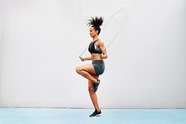 Bật mí 3 cách nhảy dây để cải thiện chiều cao