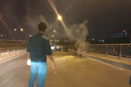 Xe máy cháy trơ khung khi đi “bão” sau U22 Việt Nam thắng Campuchia