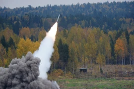 Pháo phản lực Tonardo-S thay BM-30 khiến NATO "run bắn"