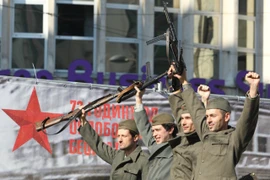 Quốc gia bị bao quanh bởi 8 nước NATO, nhưng vẫn kiên quyết ủng hộ Nga