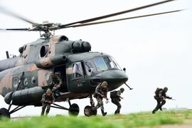 Tại sao Trung Quốc vẫn tin dùng trực thăng Mi-171 của Nga?