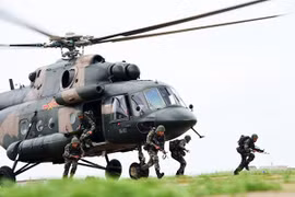 Tại sao Trung Quốc vẫn tin dùng trực thăng Mi-171 của Nga?