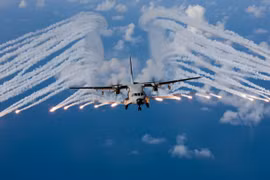 Việt Nam nên mua hệ thống phòng thủ DIRCM cho máy bay C-295?