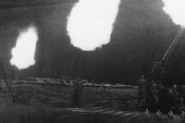 Kinh hoàng phòng không Anh tiếp đón máy bay Đức trong CTTG 2