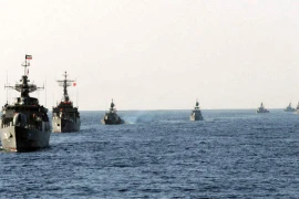 Tàu chiến Mỹ tiến vào Biển Đen, Nga tập trận sát Hawaii trả đũa