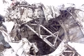 Rơi nước mắt khai quật máy bay ném bom DB-3 ở Nga