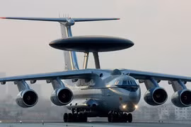 Ấn Độ muốn mua thêm 6 “radar bay” đối phó Trung Quốc