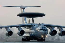 Ấn Độ muốn mua thêm 6 “radar bay” đối phó Trung Quốc