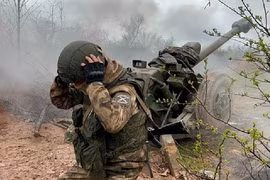 Nga dùng chiến thuật “tiêu thổ”, 2000 binh sĩ Ukraine bị bao vây