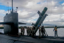 Tại sao Hải quân Mỹ trang bị lại tên lửa Harpoon cho tàu ngầm? 