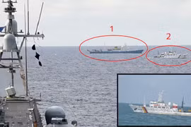 Tàu chiến Mỹ, kiểm ngư Việt Nam, tàu Trung Quốc cùng xuất hiện trên Biển Đông 