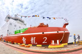 Lần đầu lộ diện nội thất siêu tàu phá băng Trung Quốc