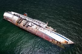 Sốc: Hải quân Indonesia 8 năm mất ít nhất 7 tàu chiến