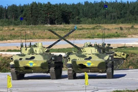 Gay cấn màn quyết đấu giữa lính dù Nga và Trung Quốc