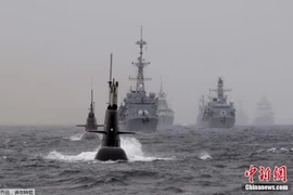 Tàu chiến, máy bay NATO tập trận săn ngầm lớn