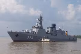 Kinh ngạc nguồn gốc chiến hạm tàng hình của Triều Tiên