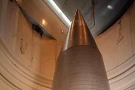 Mỹ phóng ICBM diệt mục tiêu cách 7200 km: Lời cảnh báo sắc lạnh