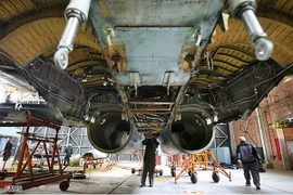 Bị cấm vận hơn 4 thập kỉ, Iran chật vật tìm máy bay mới