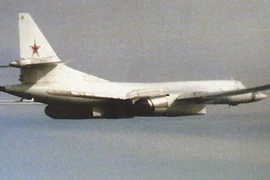 Kh-101 bay trên bầu trời Ukraine báo hiệu “Thiên nga trắng” tham chiến