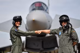 Tại sao phi công của Không quân Đức không đáp ứng yêu cầu của NATO?