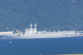 Vạch mặt tàu chiến mới Trung Quốc đưa tới Biển Đông