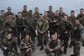 Ukraine nhận 6000 đơn tình nguyện từ Mỹ, một nửa đã bị loại