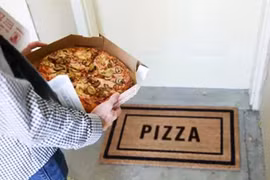 Hàng xóm hết hồn với cặp vợ chồng tưởng hiền lành, thân thiện