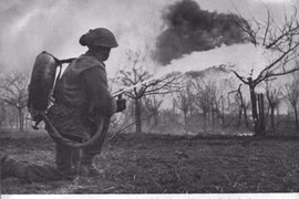 Tại sao súng phun lửa ít được quân đội các nước sử dụng?